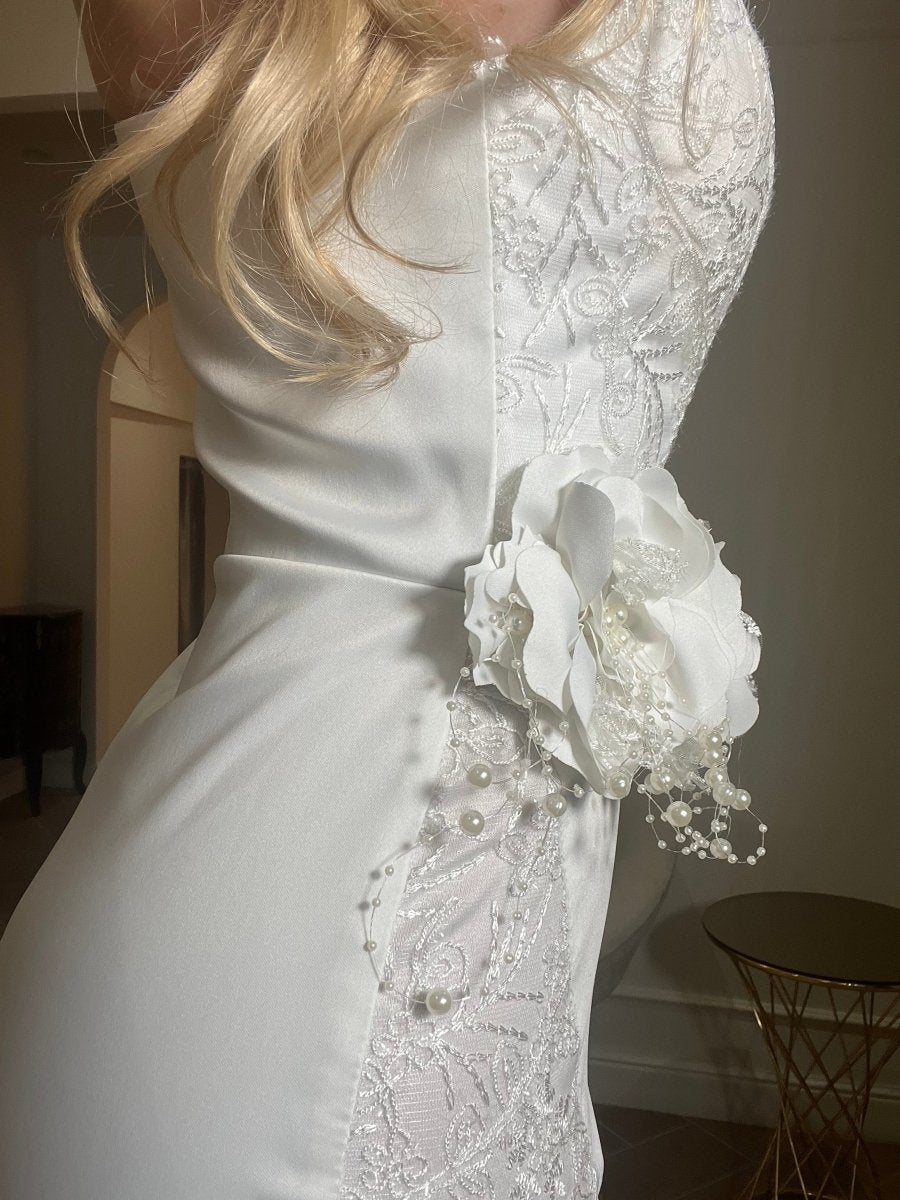 LÉA: robe asymétrique, manche unique - Aube Couture