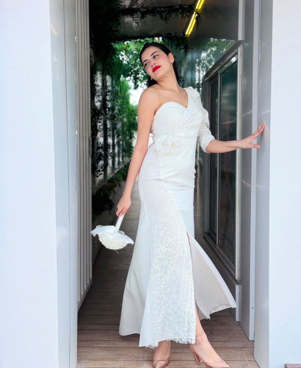 LÉA: robe asymétrique, manche unique - Aube Couture